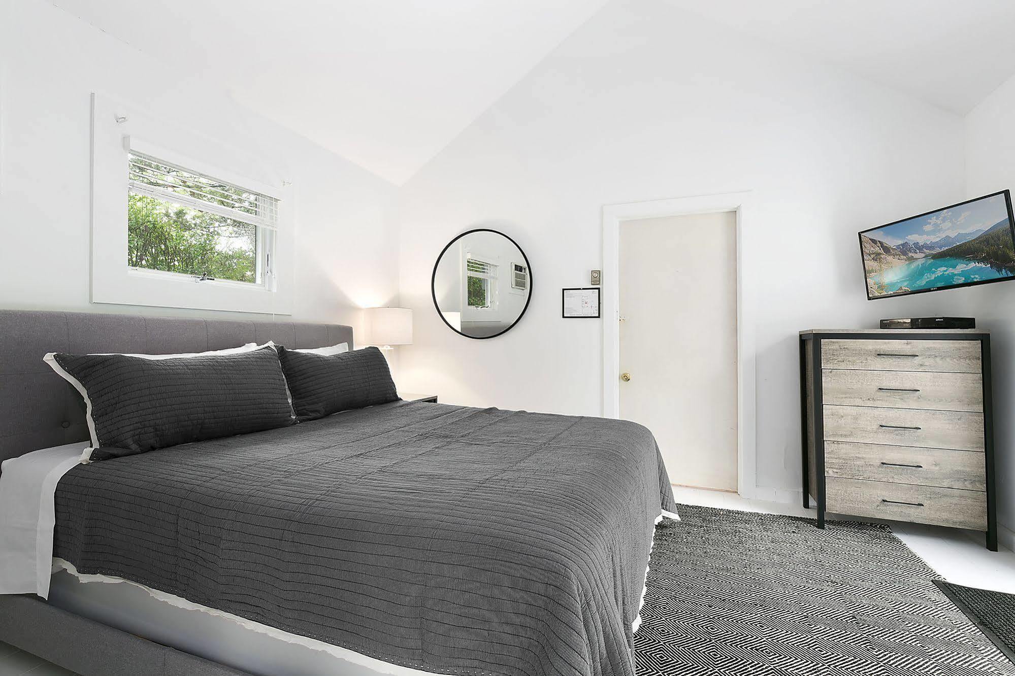The Village Latch Inn Southampton Esterno foto
