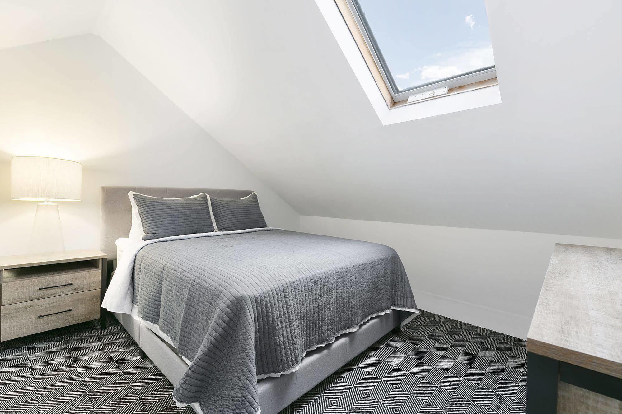 The Village Latch Inn Southampton Esterno foto